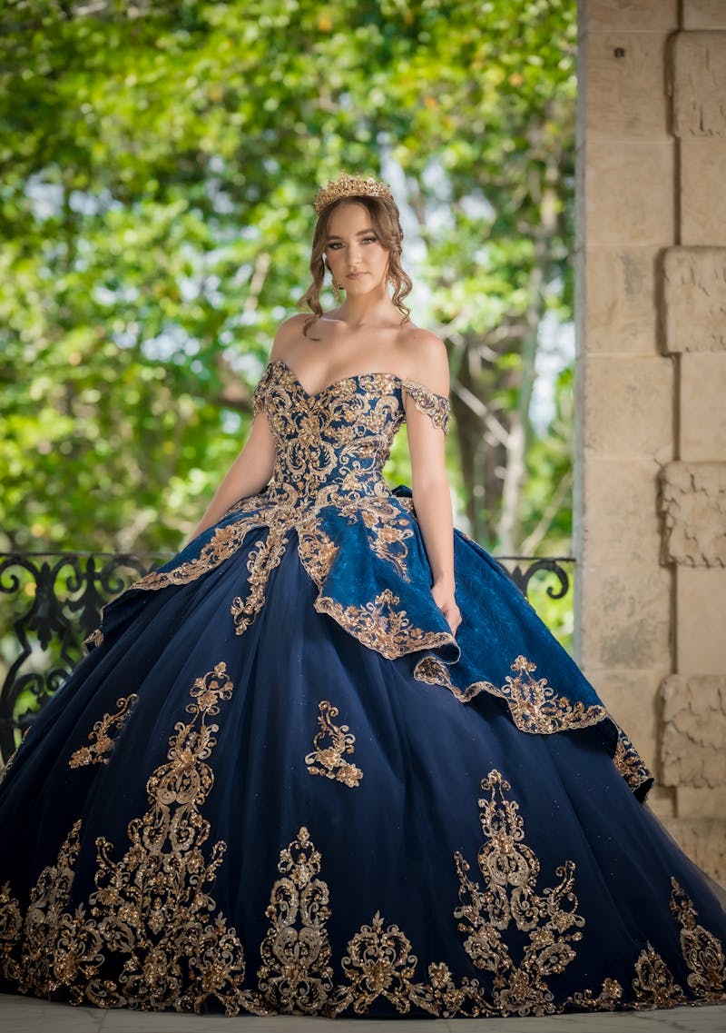 Vestido Azul Marino con Dorado